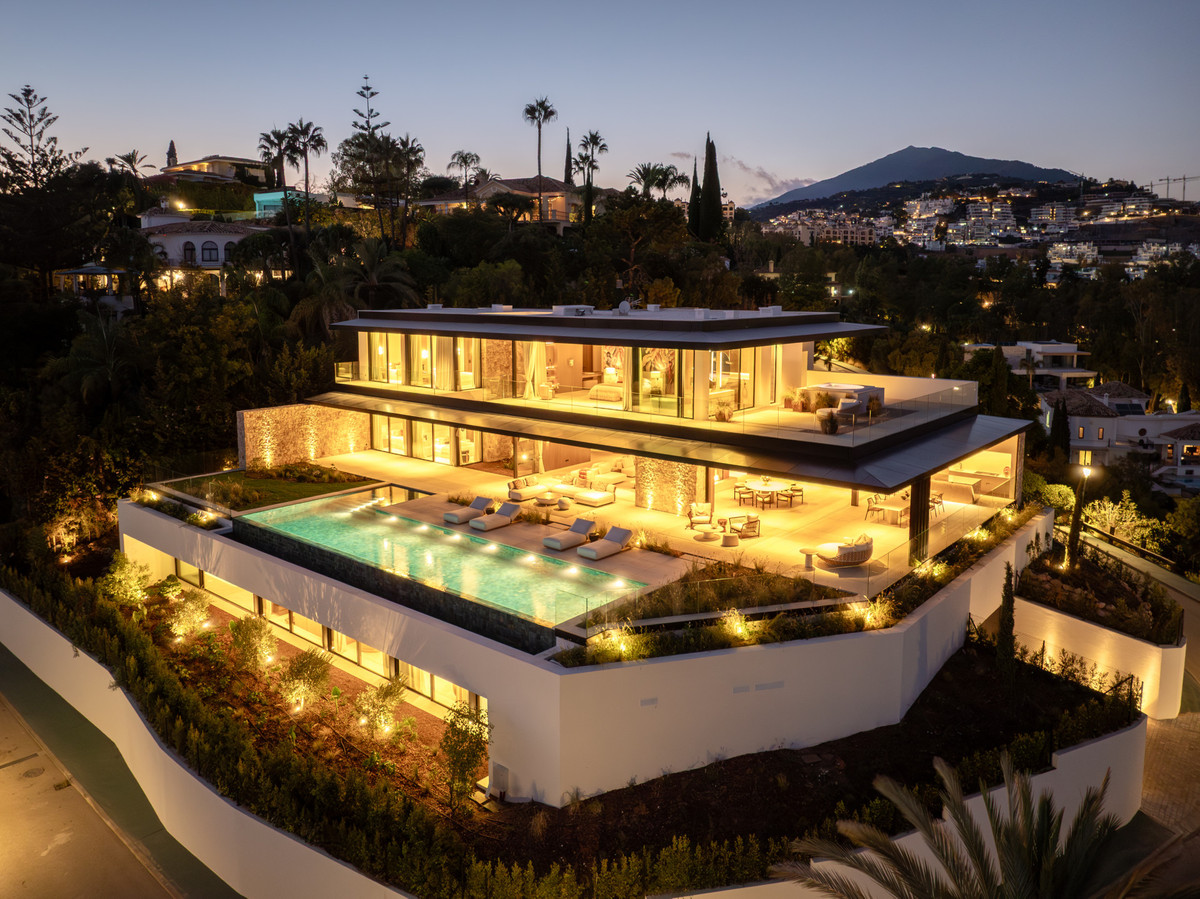 Marbella Luxury Villas for Sale or New Developments